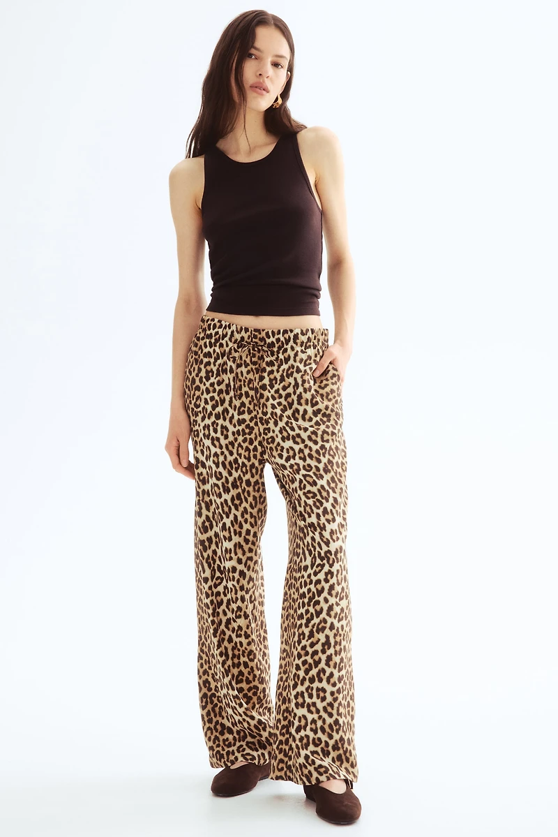 Wide-cut Pull-on Pants