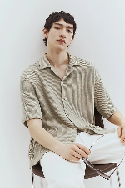 Chemise côtelée ample avec col cubain