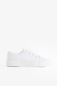 Chaussures de sport en toile
