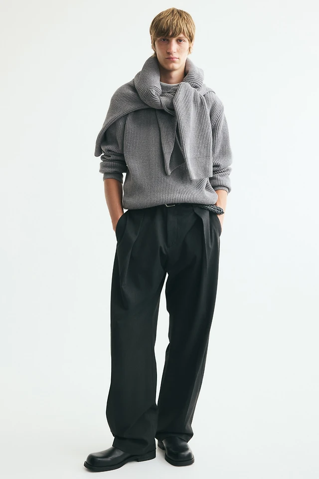 Relaxed-Fit Rib-Knit Sweater