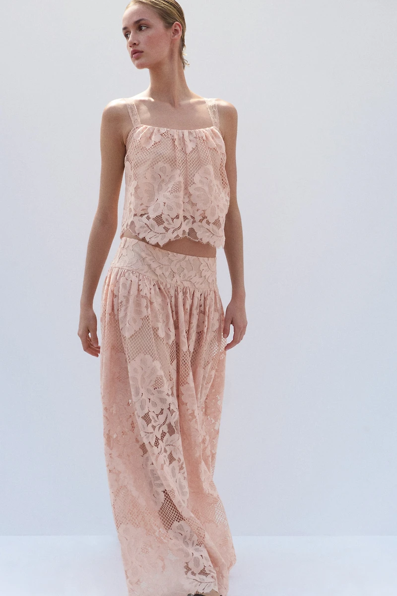 Scalloped Lace Skirt