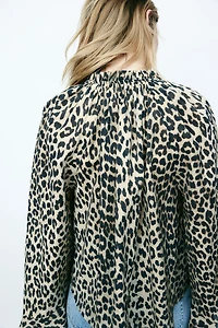 Flounce-Sleeved Blouse