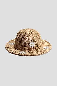 Chapeau de paille avec appliqués