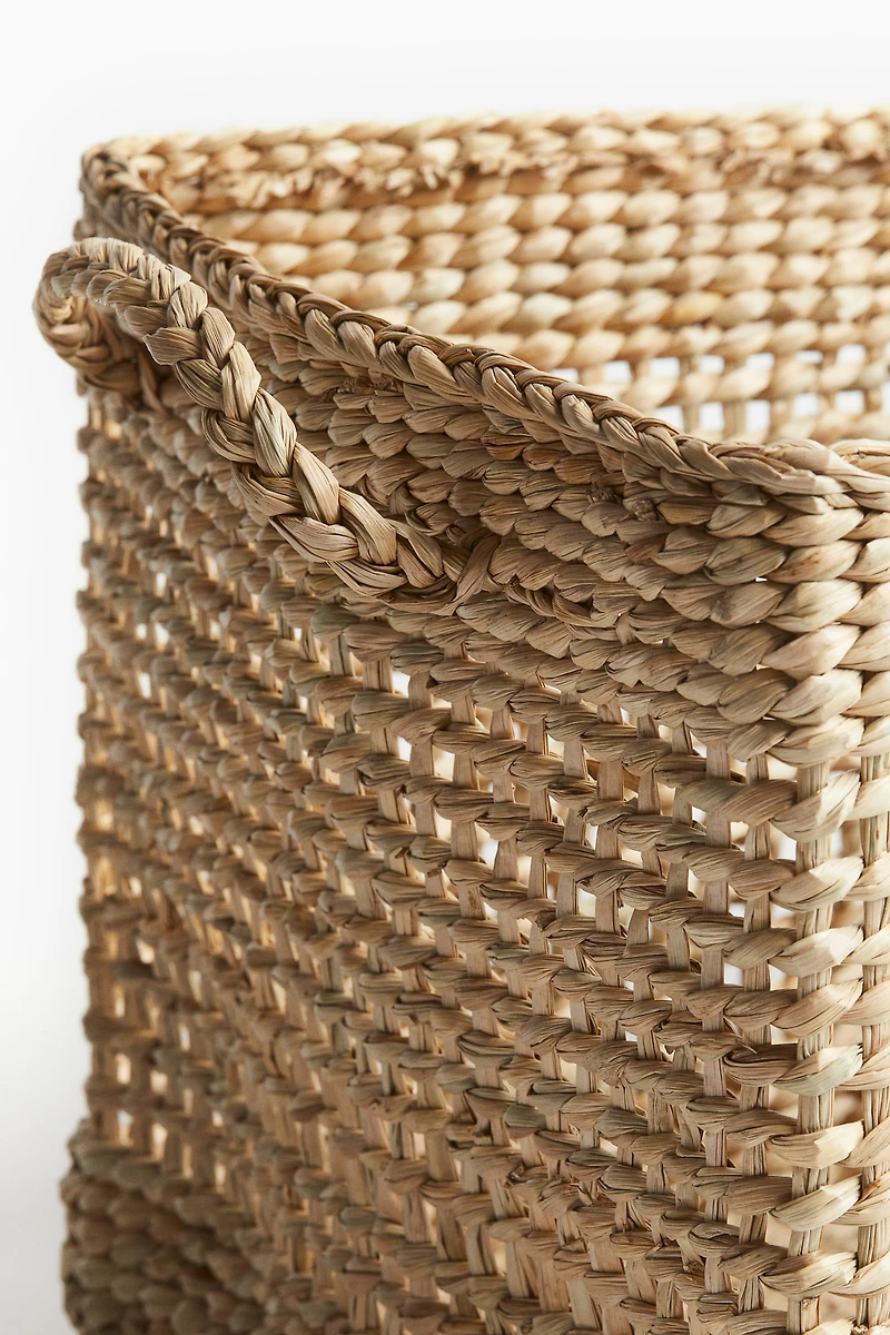 Straw Storage Basket