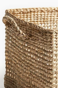 Straw Storage Basket