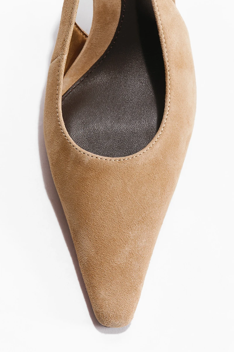 Escarpins en daim avec bride arrière
