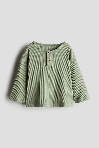 Ribbed Henley Shirt