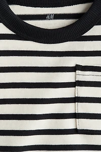 Long-sleeved T-shirt