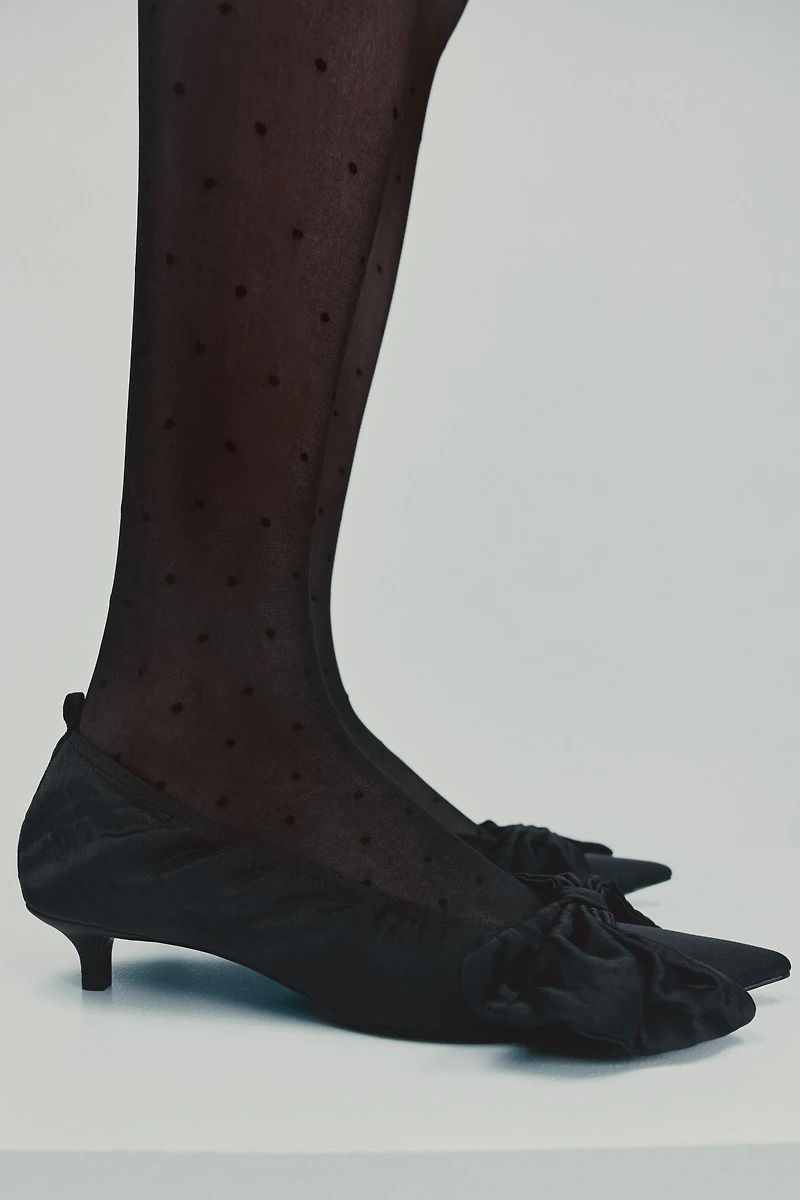 Escarpins avec boucle