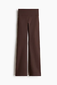 Flared Yoga Leggings with SoftMove™