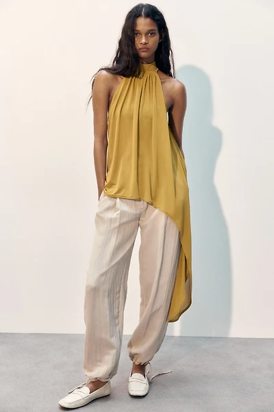 Haut dos nu asymétrique