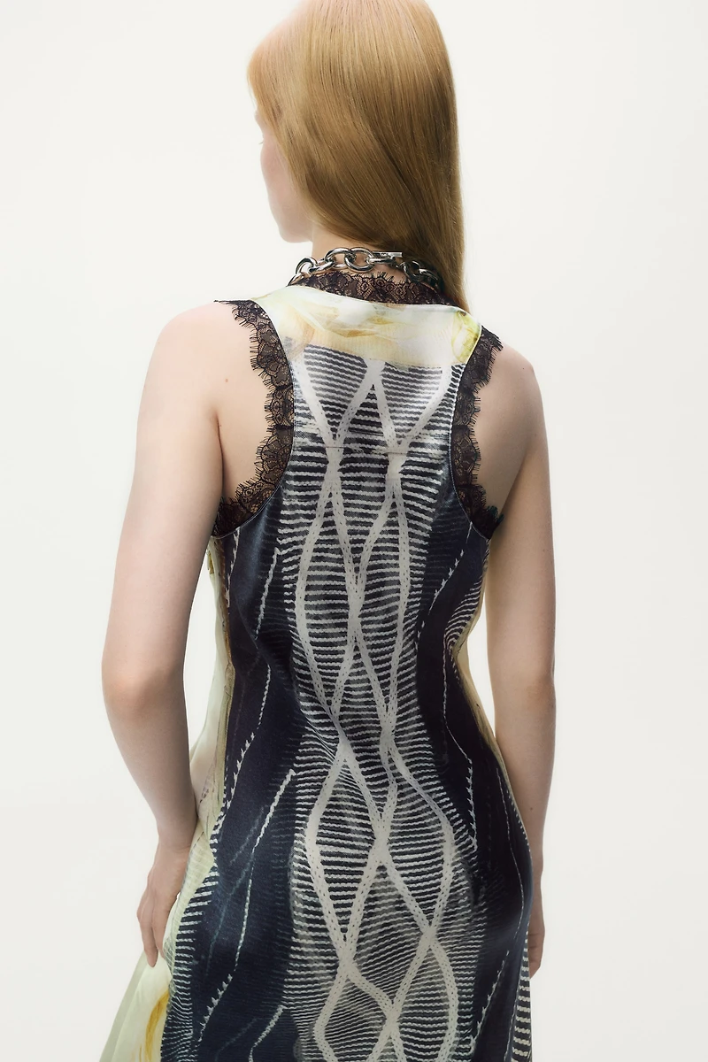 Robe imprimée en satin