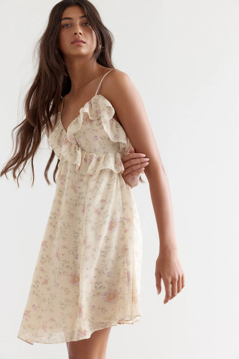 Robe à volant bretelles fines