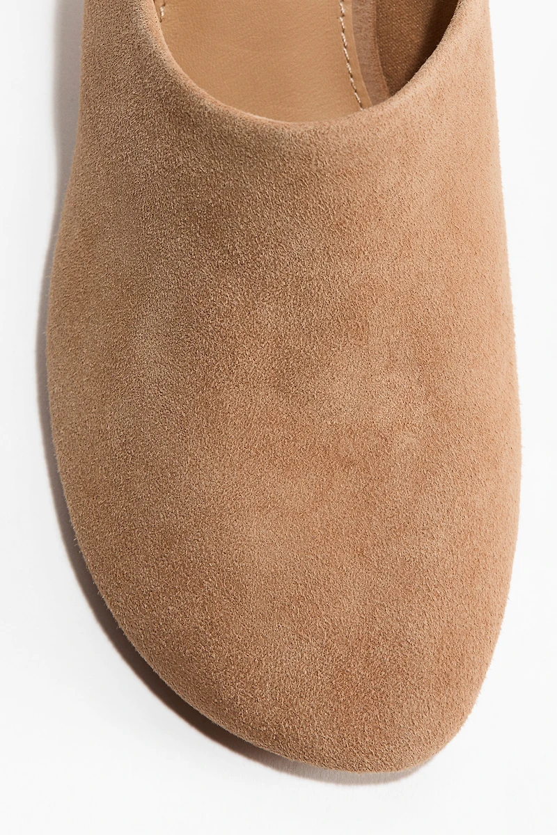 Kitten-Heeled Leather Mules