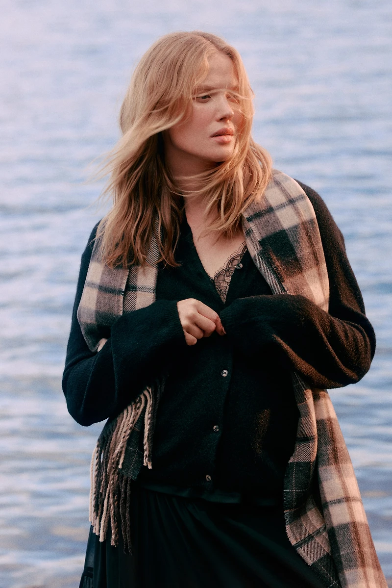 MAMA Fine-Knit Cardigan