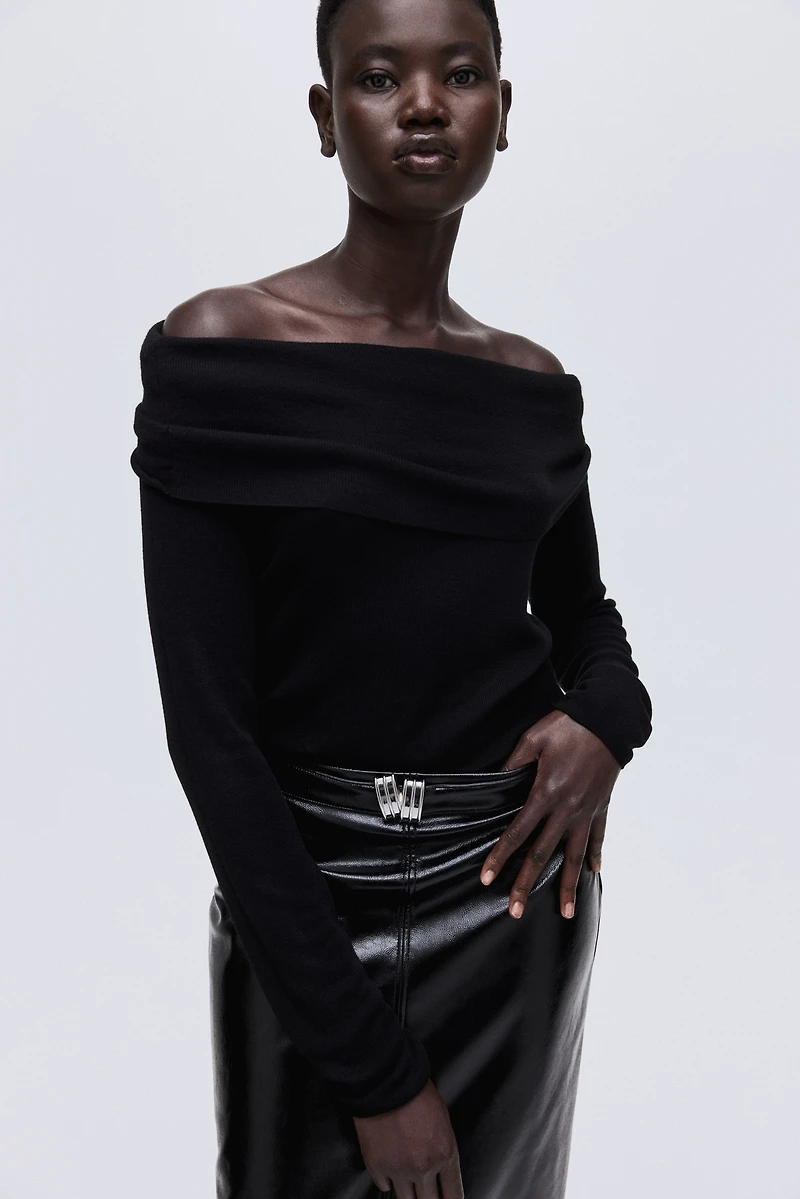 Chandail épaules nues