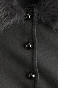 Gilet en fin tricot avec col