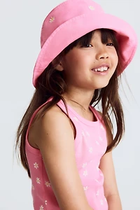 Chapeau brodé