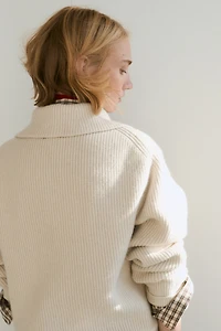 Chandail en tricot côtelé à col fermeture éclair