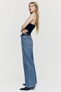 Wide-cut Jeans