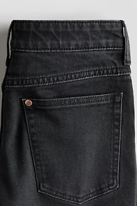 Relaxed Tapered Fit Jeans