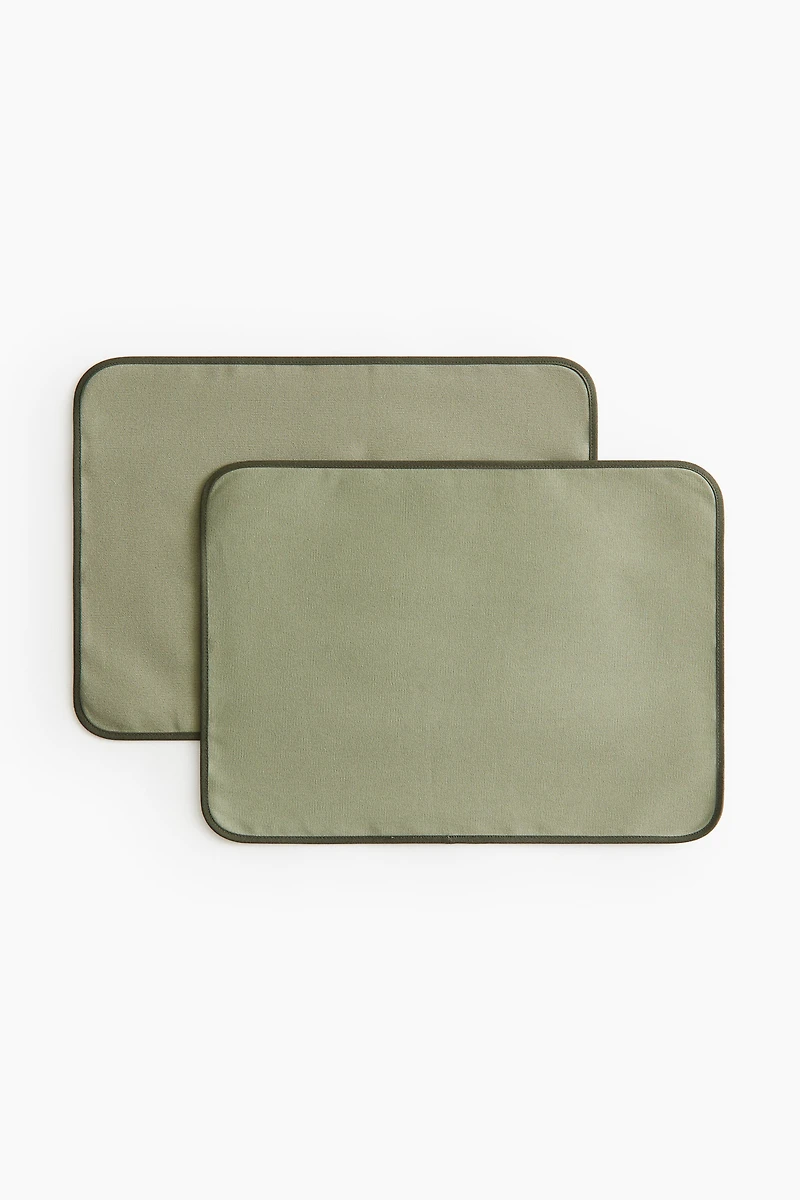 2-Pack Water-Repellent Placemats