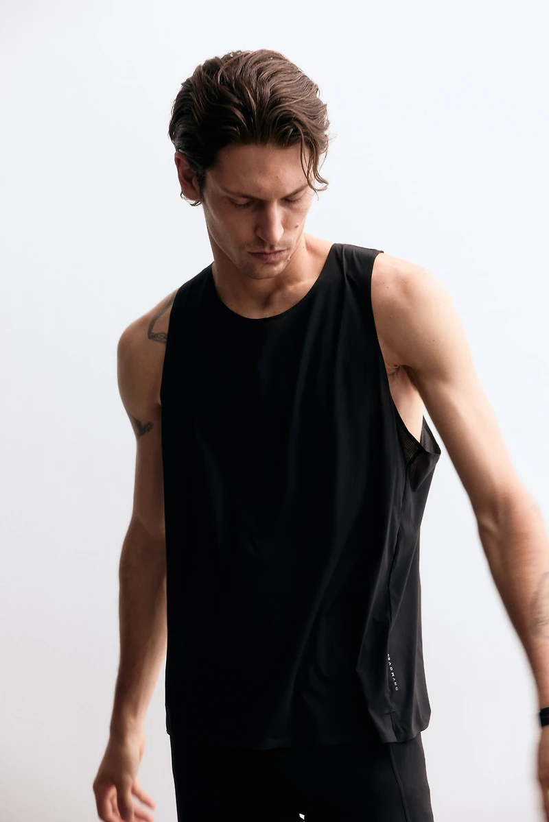 Regular Fit Running Tank Top with DryMove™