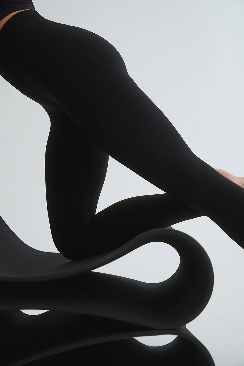 Seamless Sports Leggings with DryMove™