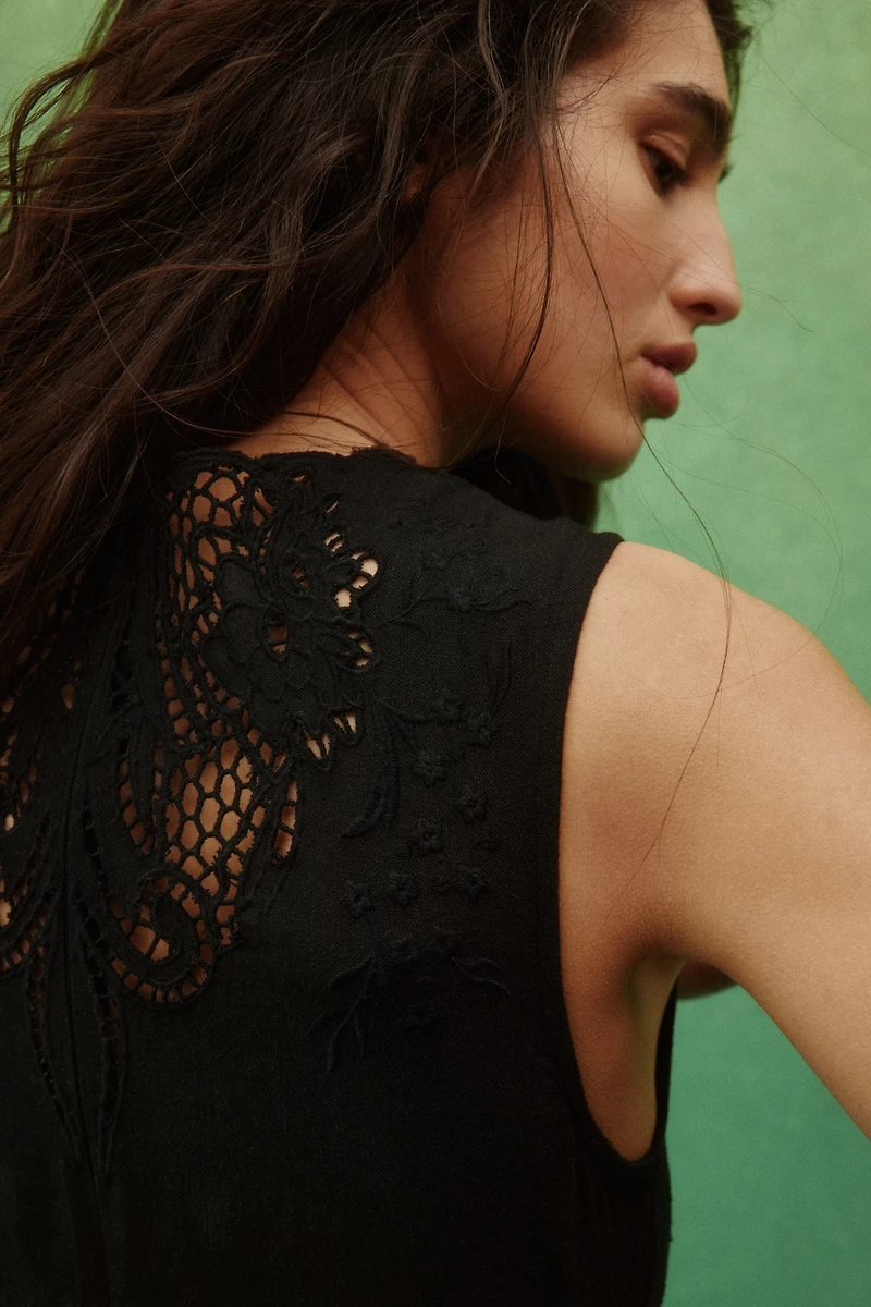 Robe en lin mélangé avec bas à effet ballon