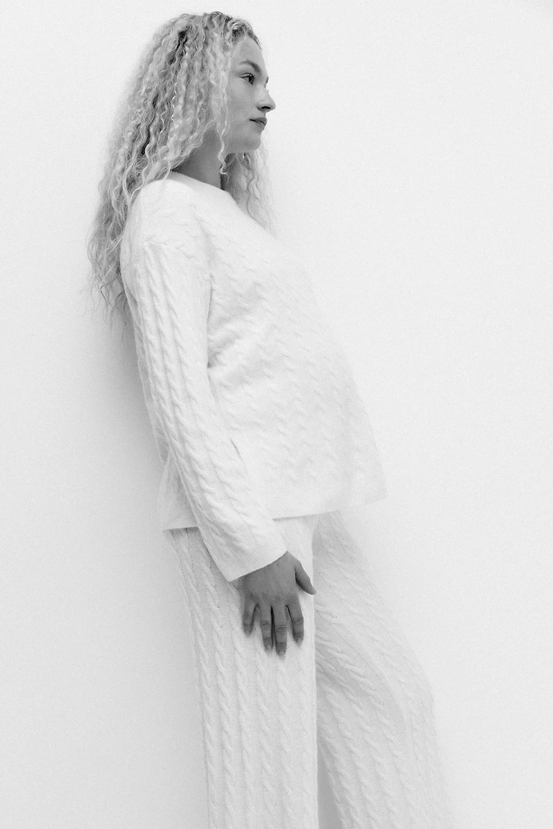 MAMA Cable-Knit Pants