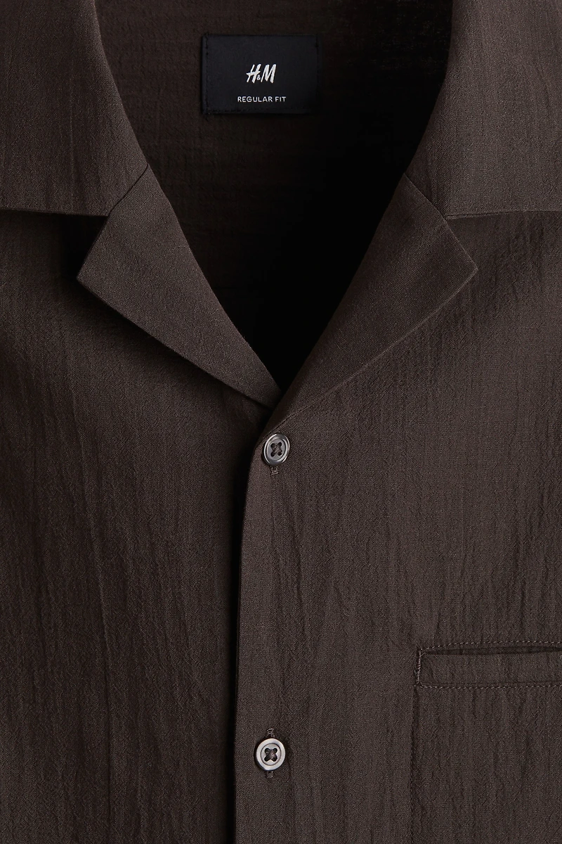 Chemise coupe classique à col cubain
