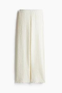 Pantalon large et texturé