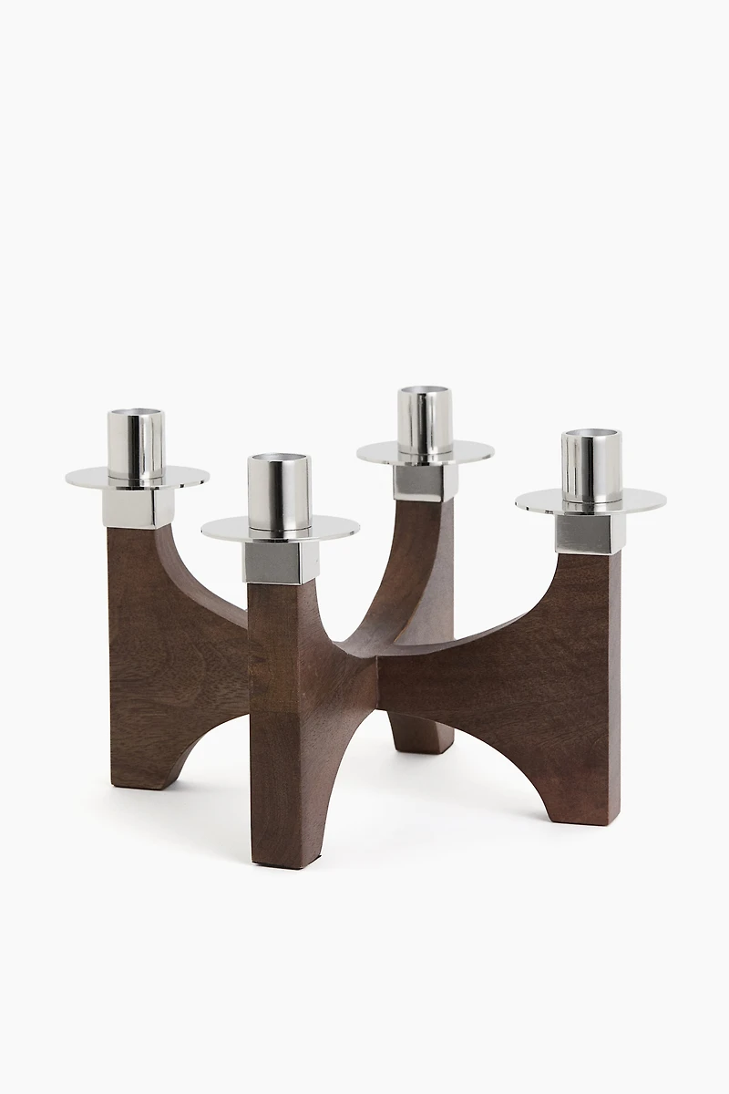 Chandelier en bois