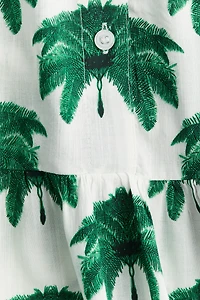Robe à col volant