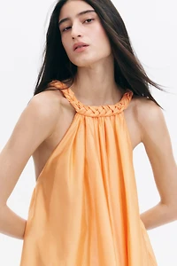 Minirobe avec détail tressé