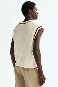 Loose-Fit Knit Sweater Vest