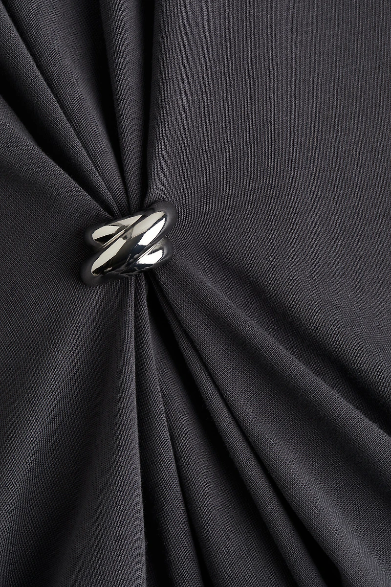 T-shirt avec détail en métal