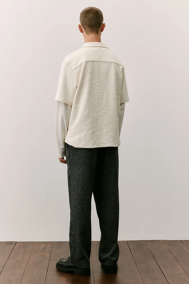 Regular Fit Textured Short-Sleeved Shirt