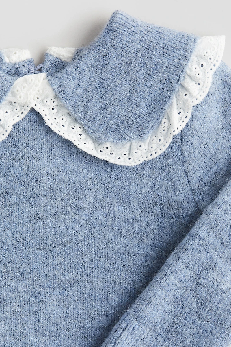 Sweater with Peter Pan Collar