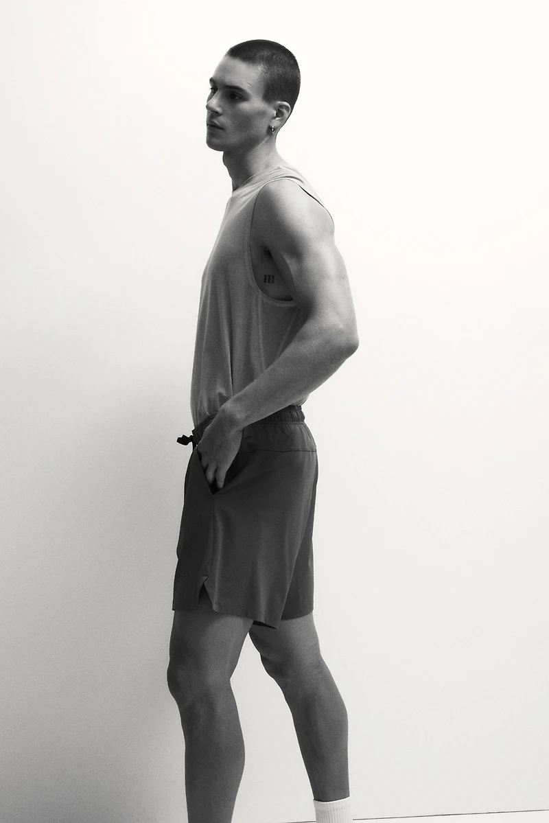 Sports Shorts with DryMove™