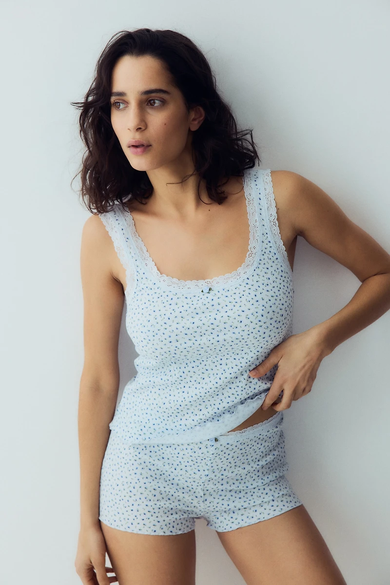 Pyjama côtelé avec dentelle