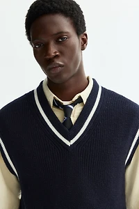 Loose-Fit Knit Sweater Vest