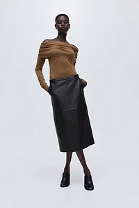 Haut à épaules dénudées en laine