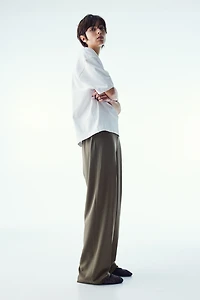 Wide-leg Pants