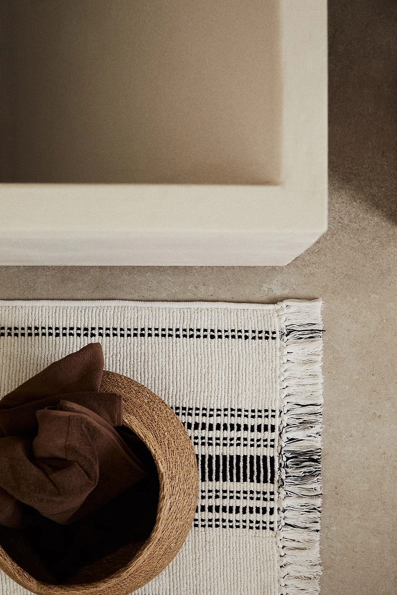 Cotton Bath Mat with Fringe