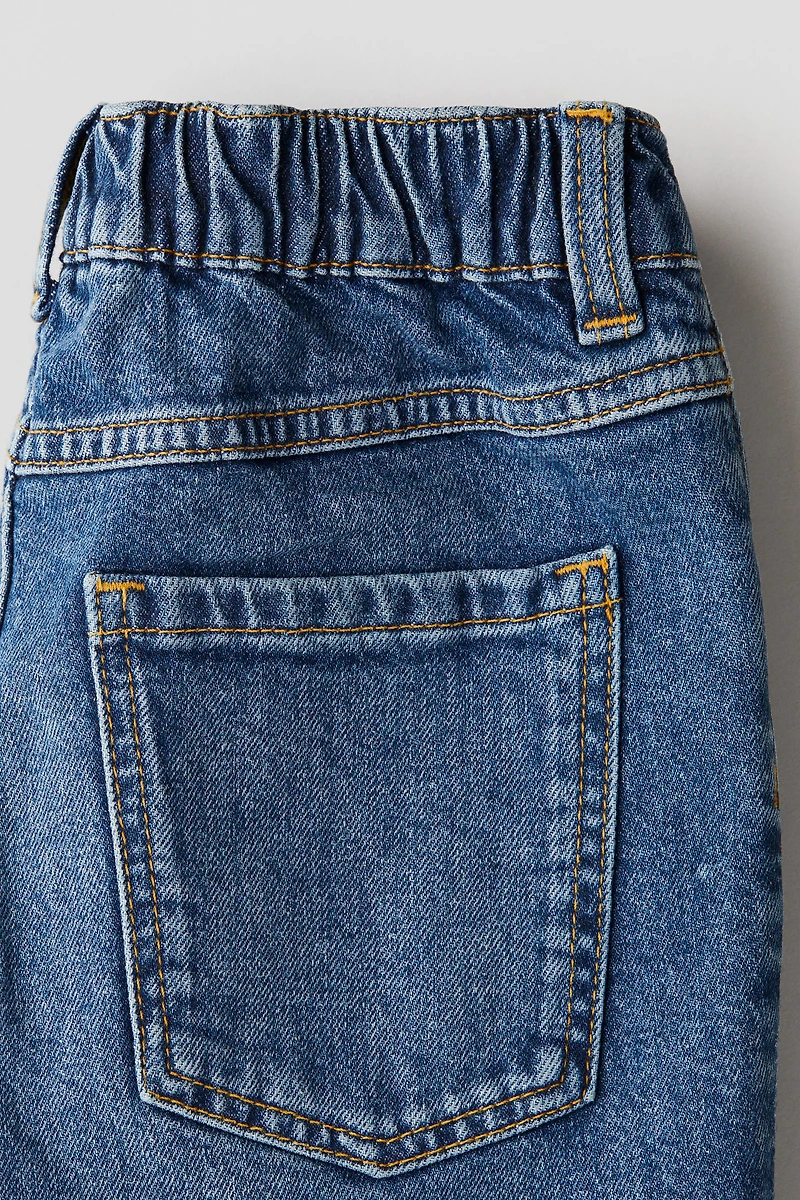 Loose Fit denim shorts