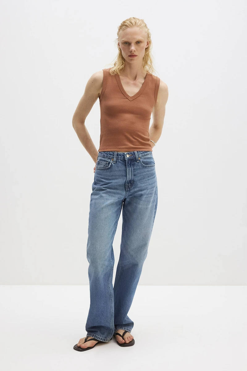 Camisole côtelée rafraîchissante ajustée
