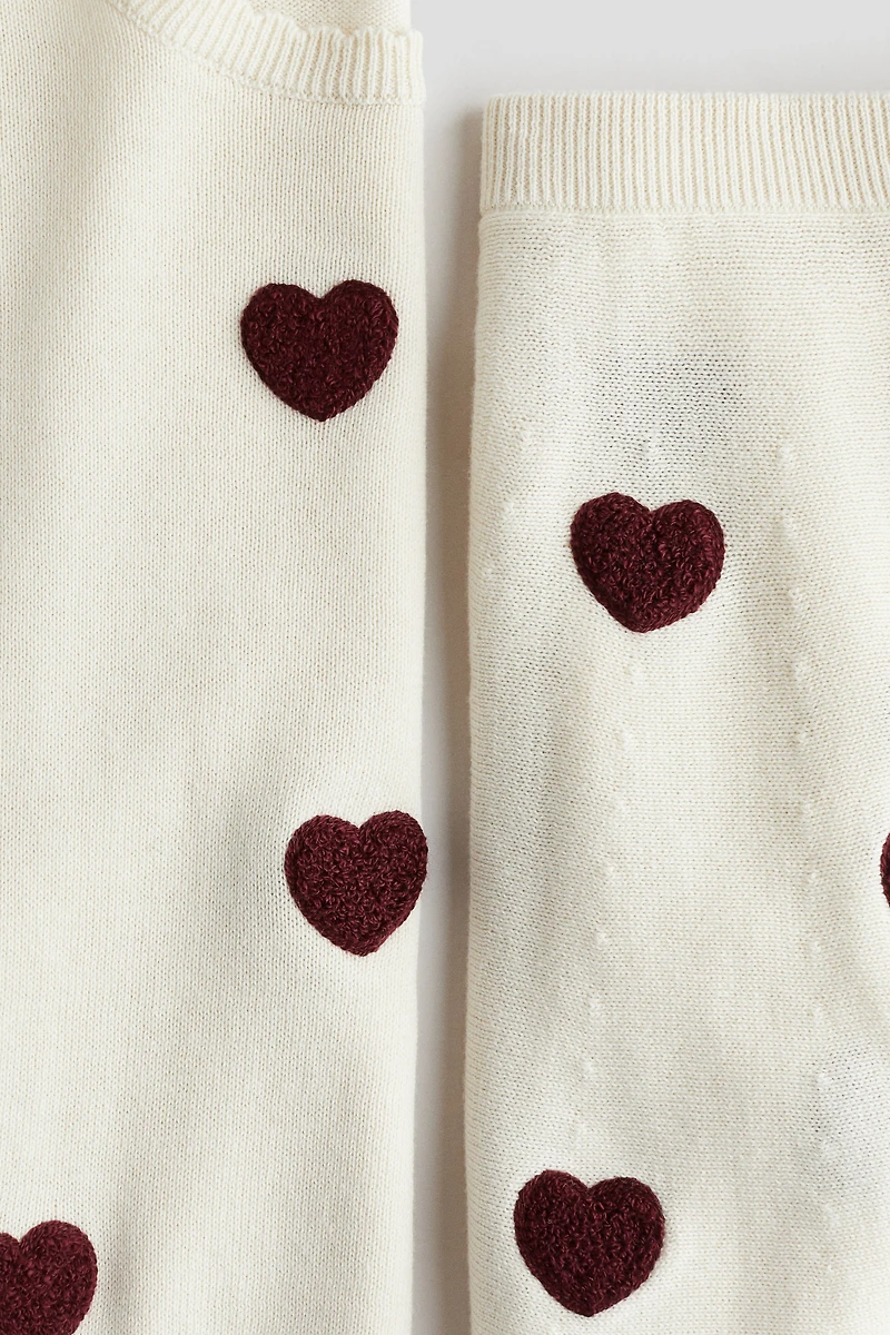 Ensemble 2 pièces avec chandail et jupe