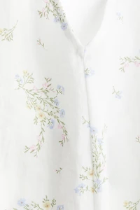Robe à bretelles fines avec dos ouvert