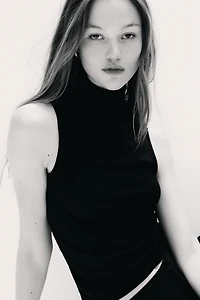 Sleeveless Mock Turtleneck Top